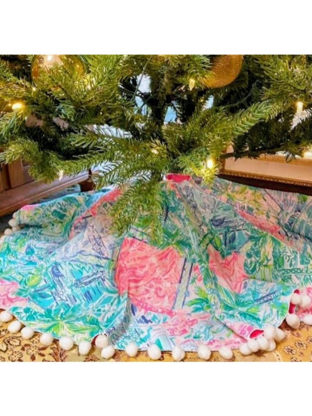 Lilly Pulitzer Christmas Tree Skirt Boho Tropical Pom Pom Trim NWOT 46" Diameter - Picture 2 of 16